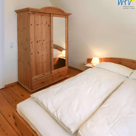 Drei Rosen 4 * Binz